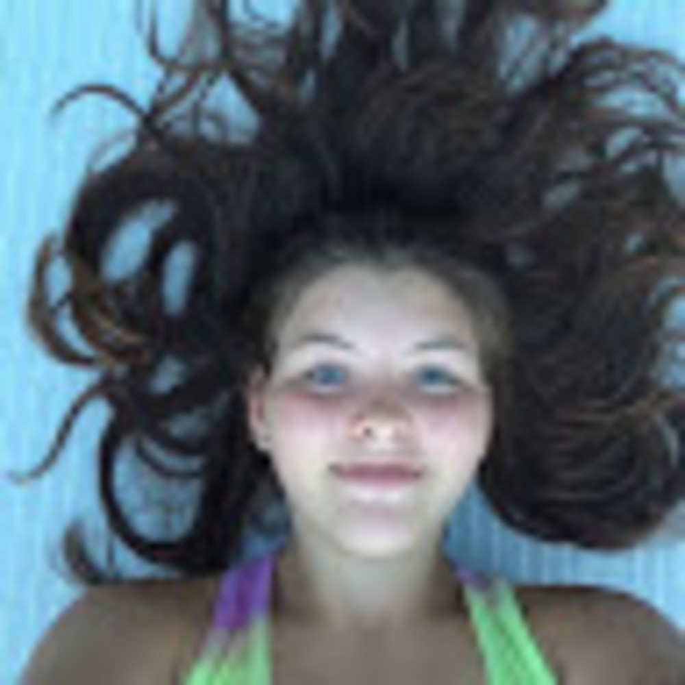 Meet your Posher, Amelia